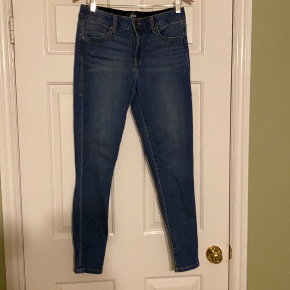 LulaRoe medium wash jean size 28
